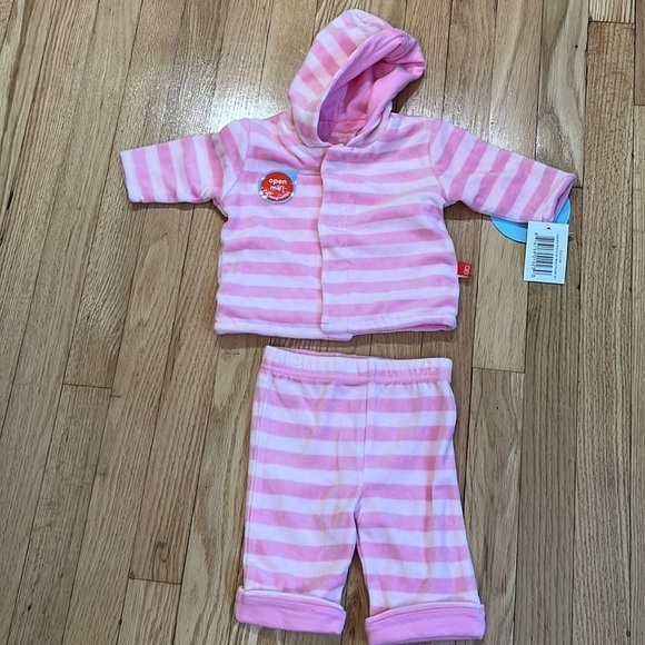 NEW Magnetic Pink Tonals Velour Hoodie Set Baby Girl SIZE 0-3 mths - Picture 2 of 4